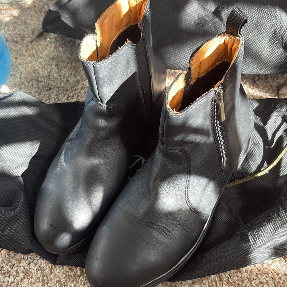 Like New Xena Size 8.5 Black‎ Leather Steel-Toe Safety Boots